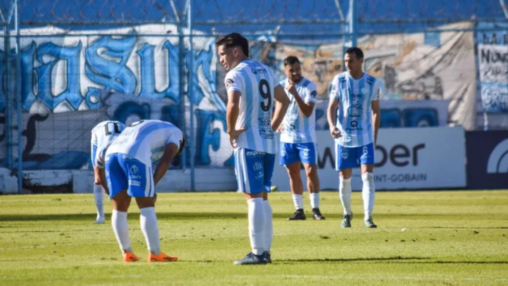 Gimnasia y Tiro quedó nocaut por diez minutos “de terror”