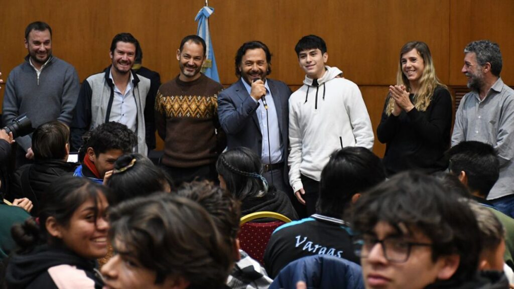 Más de 140 estudiantes de escuelas técnicas de Capital se capacitaron en la formulación de proyectos vinculados a la ciencia, tecnología, ingeniería y matemática
