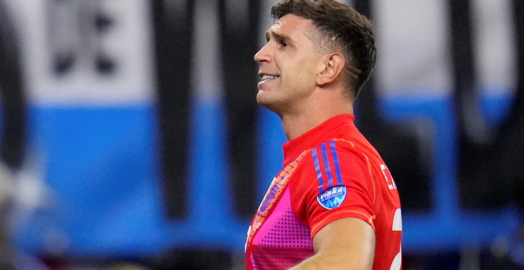 Argentina sufrió de más, fue a penales y el Dibu Martínez se vistió de héroe para estar en semis de la Copa América