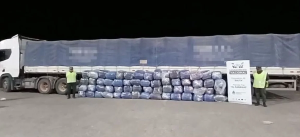 Salta: trasladaba más de una tonelada de hojas de coca en un camión