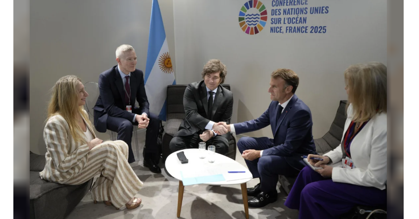 En su paso por la ONU, Milei afianza vínculos con Macron