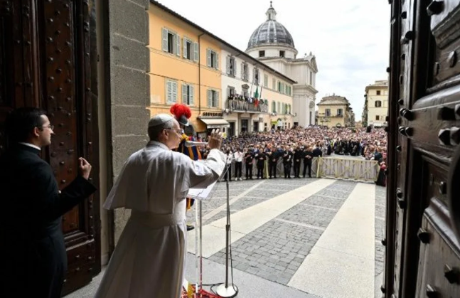 El papa León XIV llamó a rechazar la guerra y rezar por sus víctimas