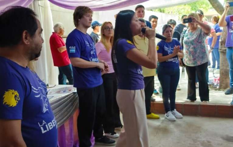 Repudio en Salvador Mazza a la visita de Emilia Orozco y otros dirigentes libertarios