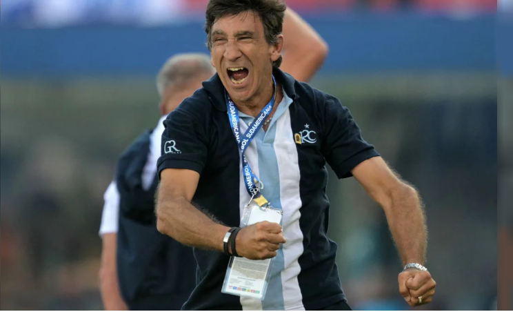 Gustavo Costas convocó una despedida para el plantel de Racing antes de la semifinal de Libertadores