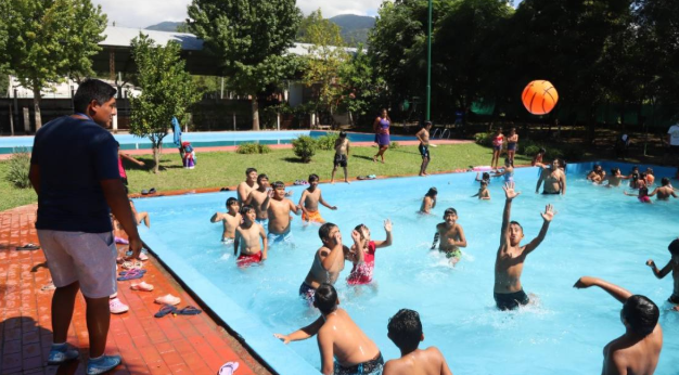 Abrieron las preinscripciones para la Escuela de Natación en San Lorenzo