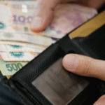 Salario mínimo: el Gobierno fijó aumentos escalonados hasta agosto de 2026