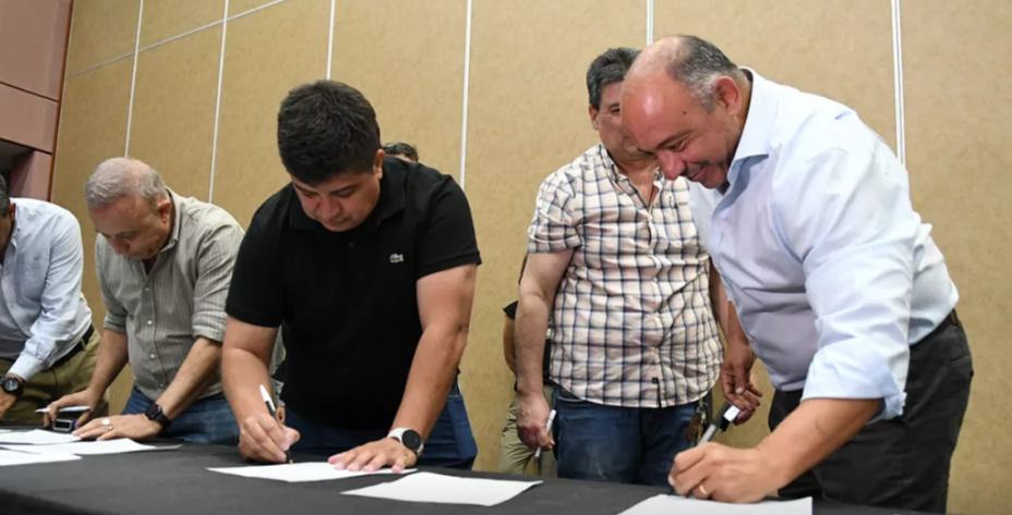 Paritarias: nuevo acuerdo entre el Gobierno y gremios estatales