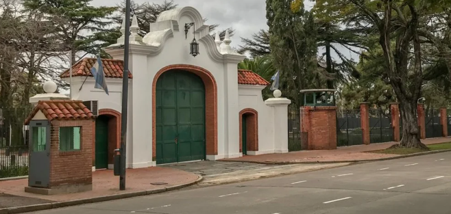 Sospechan que el soldado muerto en la Quinta de Olivos tomó una drástica decisión por una deuda