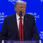 Trump descartó recurrir a la fuerza en Groenlandia, pero lanzó una advertencia a Europa