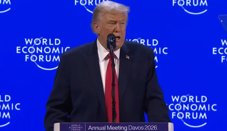 Trump descartó recurrir a la fuerza en Groenlandia, pero lanzó una advertencia a Europa