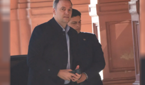 Adorni compró un departamento en Caballito por USD 230.000 con una hipoteca privada