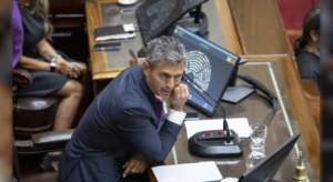 El tema Adorni condiciona la agenda del oficialismo en Diputados y hay dudas sobre las dos sesiones de esta semana
