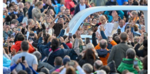El Papa León XIV dirigió la audiencia general en la plaza de San Pedro